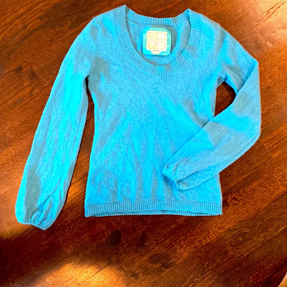 Old navy cashmere sweater XS